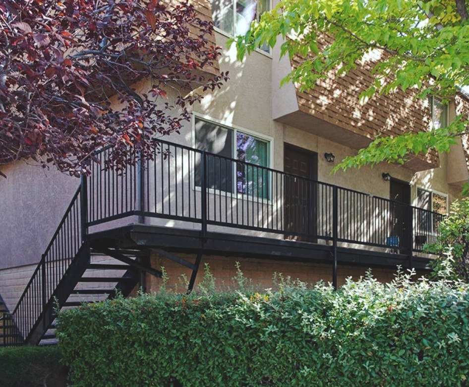 Oak Manor & Angel Street Apartments