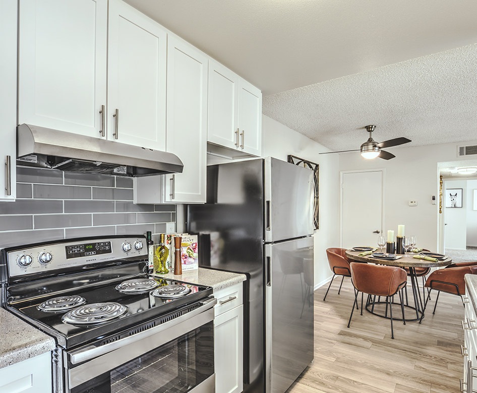 District Apartment Homes, The