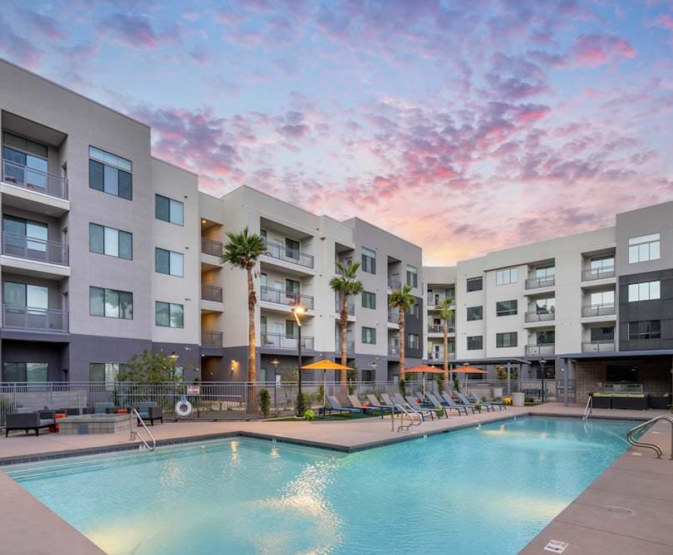 NOVO Broadway Apartments